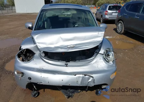 2004 Volkswagen New Beetle Gls 2.0L z USA, uszkodzony, nr VIN 3VWCK31CX4M417384